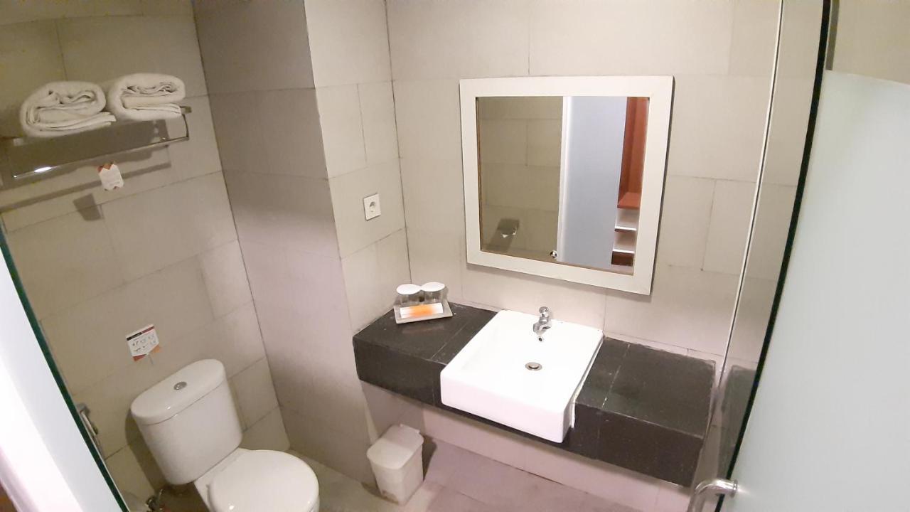 Xtra Hotel Bengkulu Extérieur photo