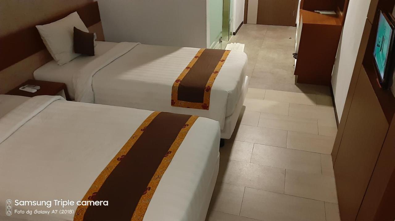 Xtra Hotel Bengkulu Extérieur photo