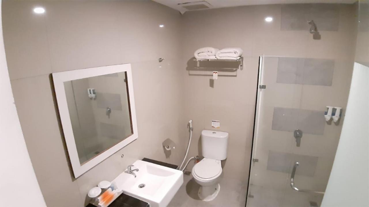 Xtra Hotel Bengkulu Extérieur photo