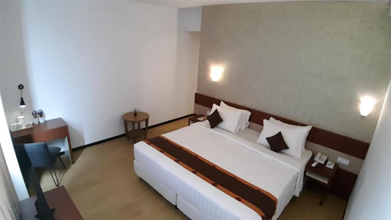 Xtra Hotel Bengkulu Extérieur photo