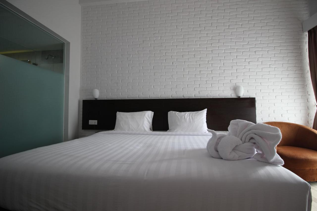 Xtra Hotel Bengkulu Extérieur photo